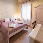 La Loggia Di San Martino 3* 구아르도타디노