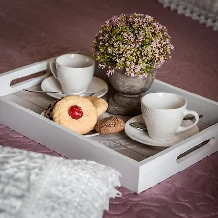 La Loggia Di San Martino فندق غالدو تادينو