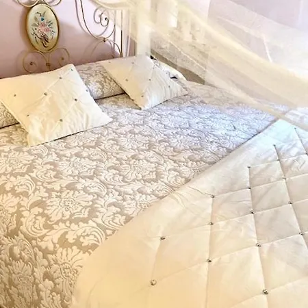 La Loggia Di San Martino 3* غالدو تادينو