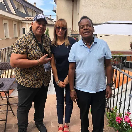 La Loggia Di San Martino فندق